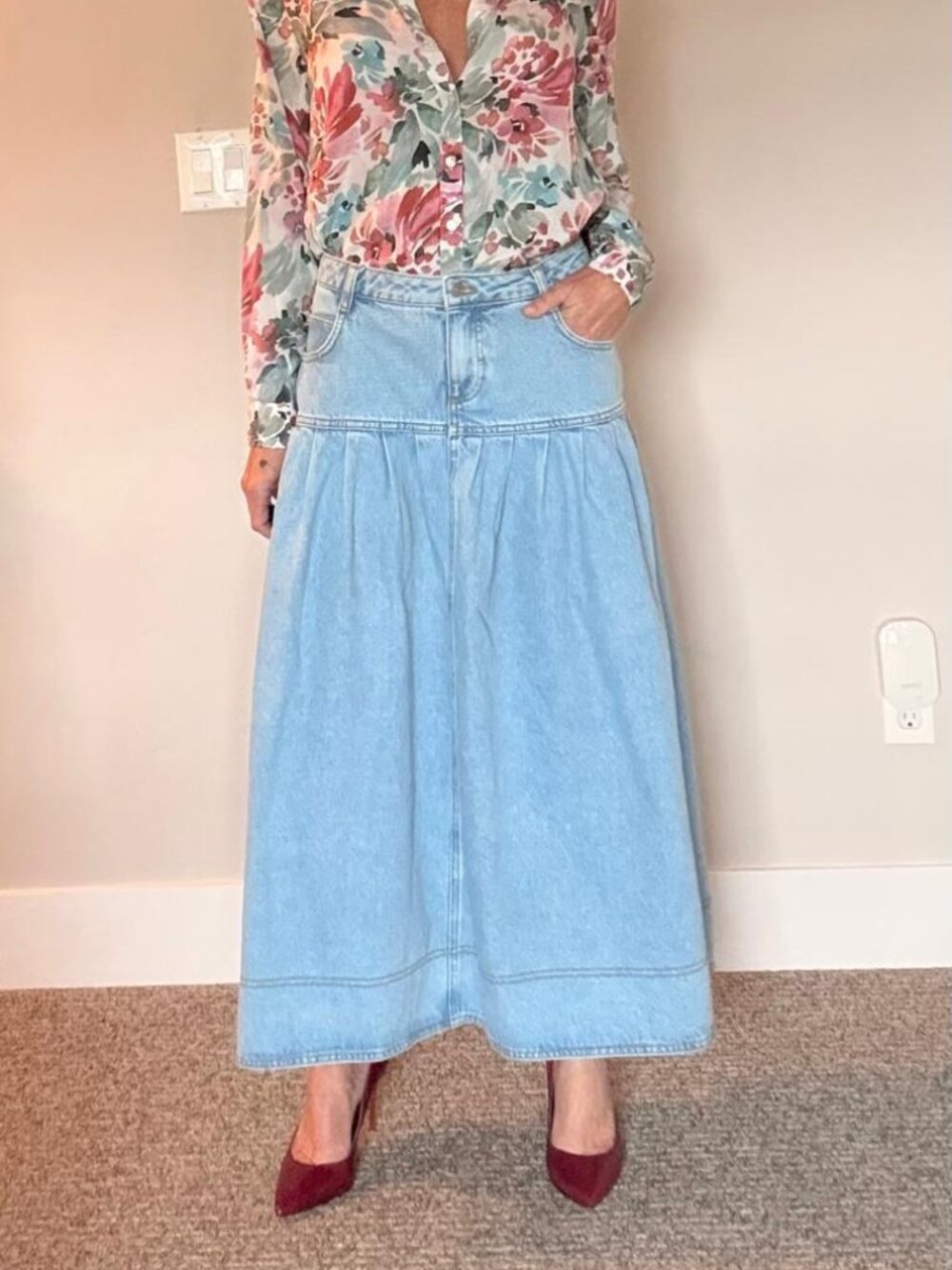Adorable Jean Skirt! Versatile, unique, stylish!